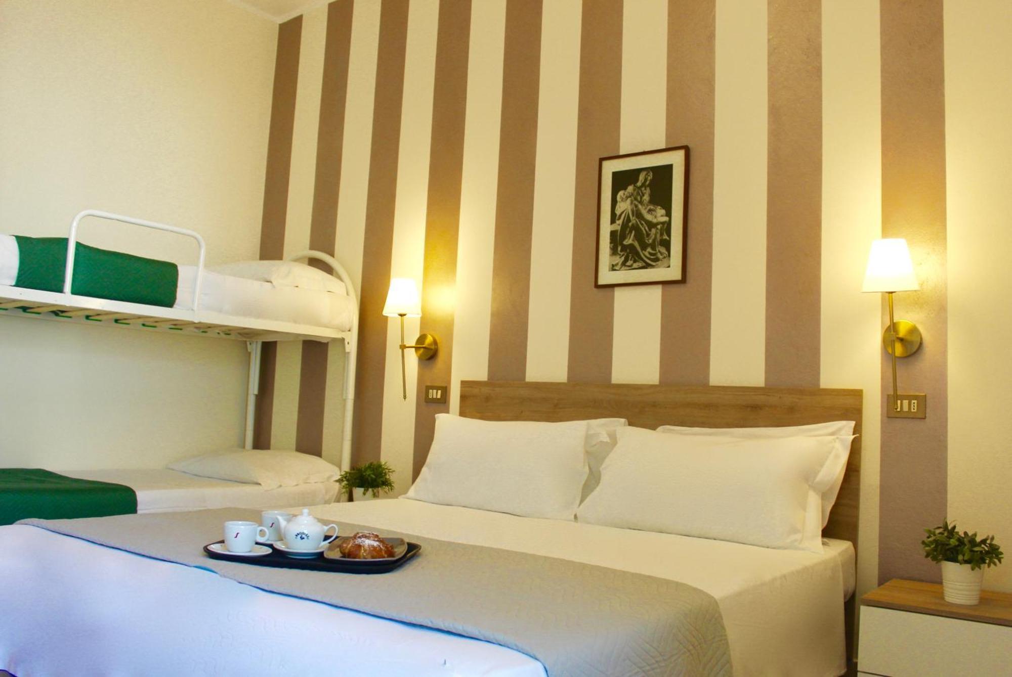 King Hotel Cesenatico Esterno foto