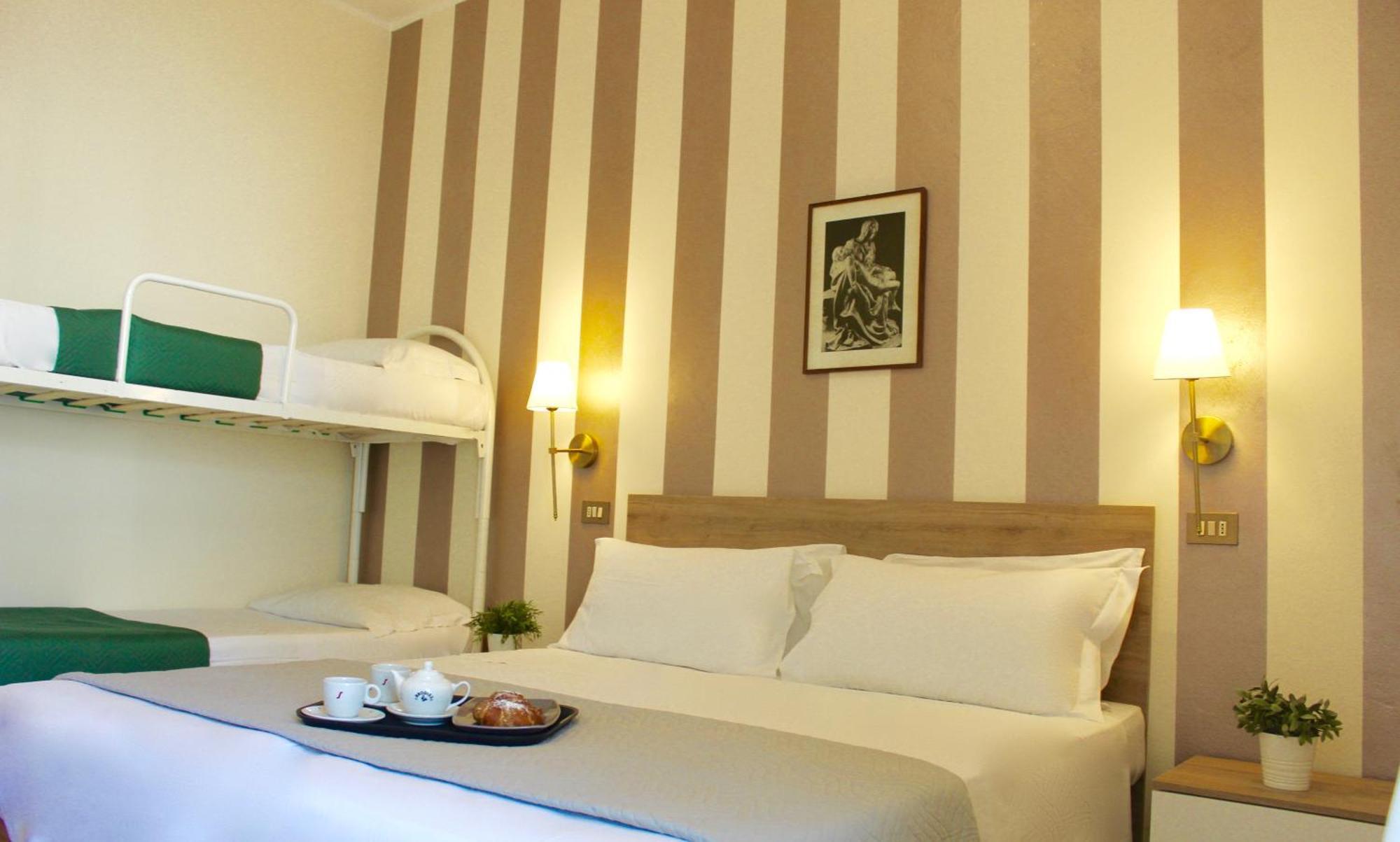 King Hotel Cesenatico Esterno foto