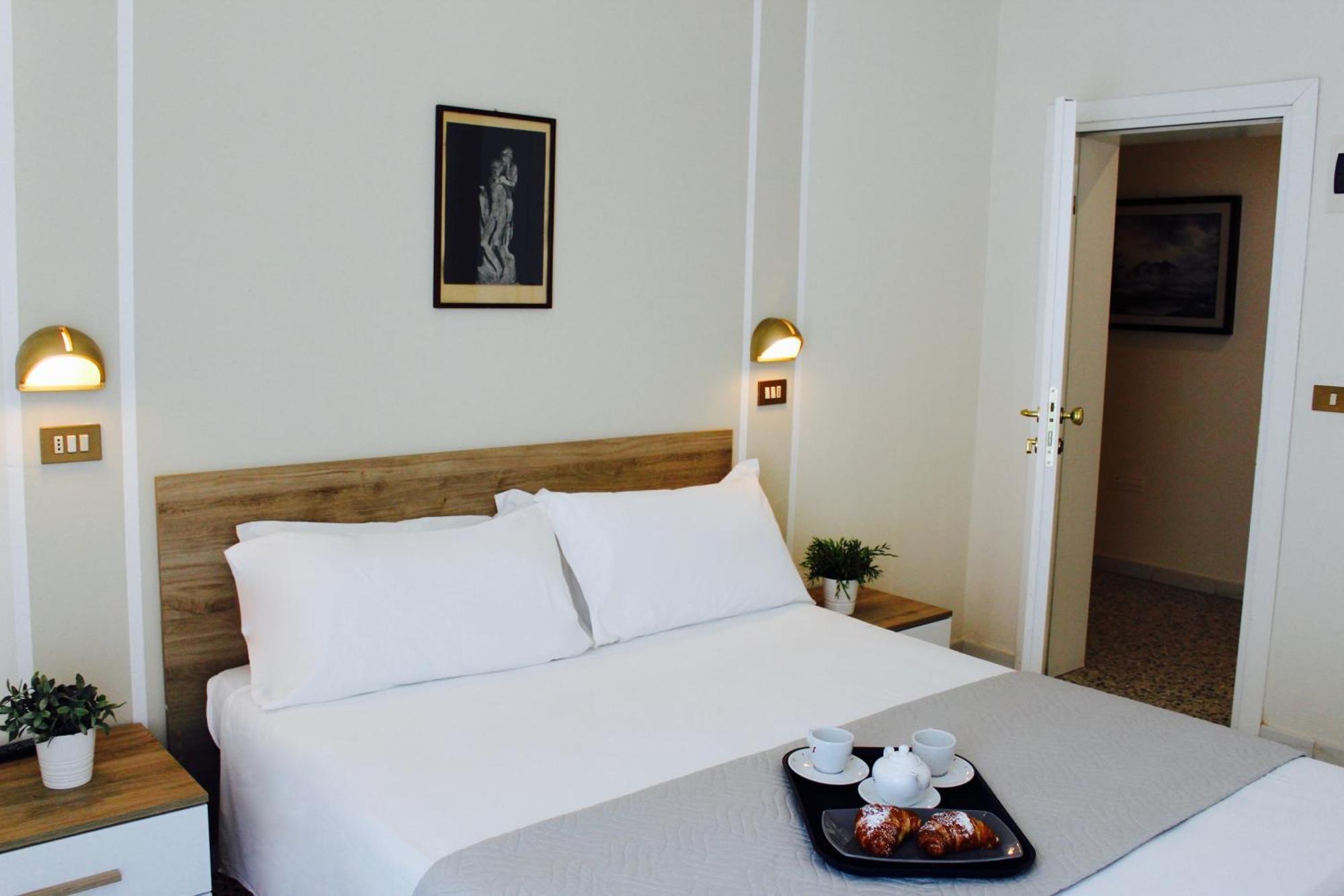 King Hotel Cesenatico Esterno foto